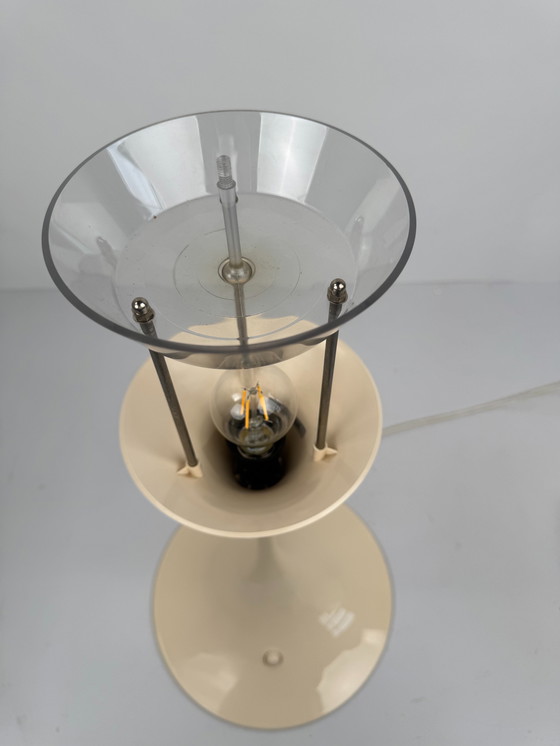 Image 1 of Louis Poulsen Panthella tafellamp – Ontworpen door Verner Panton