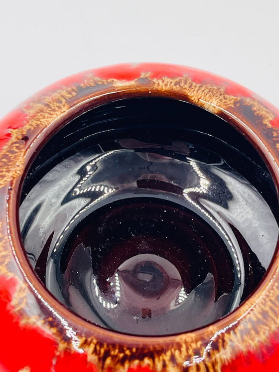 Image 1 of Plato de dulces rojos Vallauris