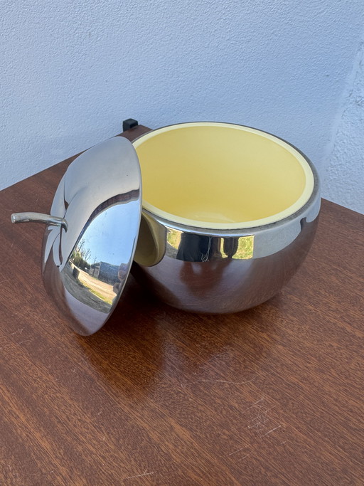 Cubitera plateada con forma de manzana de los años 70