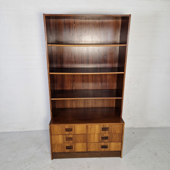 Image 1 of Bücherregal oder Kommode im dänischen Design