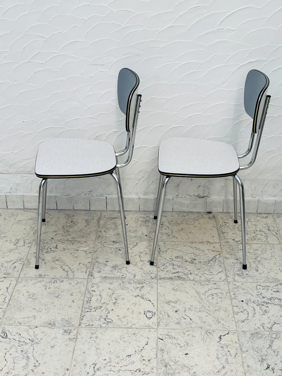Image 1 of Lot de deux chaises vintage formica gris et chrome
