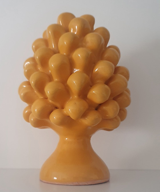 Image 1 of Pomme de pin