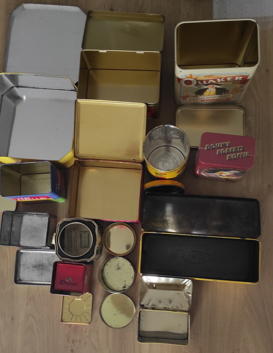 Bellissimo set di 14 scatole di latta pubblicitarie vintage, tra cui Verkade, Van Nelle e Droste. (photo 2 of 14)
