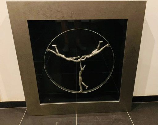 Opera d'arte: "Tre figure". In piedi o appesa. 