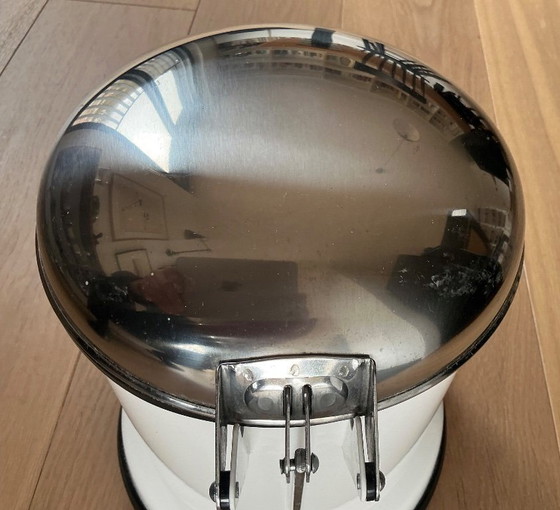 Image 1 of Poubelle à pédale Vipp 13 blanche - Poubelle à pédale, blanche