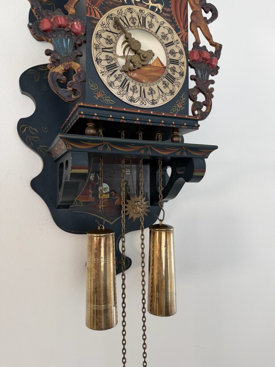Hindelooper Wanduhr grün bemalt – Franz Hermle & Söhne, Uhren, Metall, Holz (photo 5 of 15)