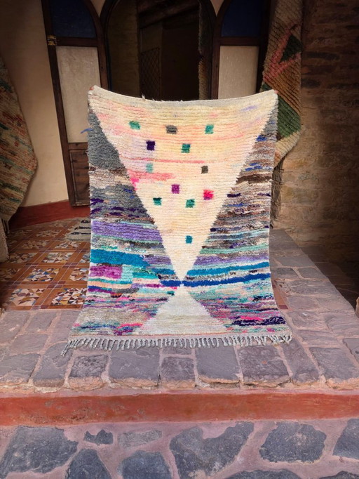 Abstraktes blau-cremefarbenes Boujaad-Muster, 150 x 100 cm