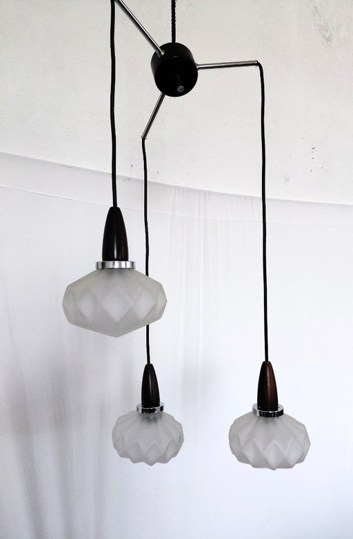 Danisch Design Pendelleuchte mit drei Lichtern