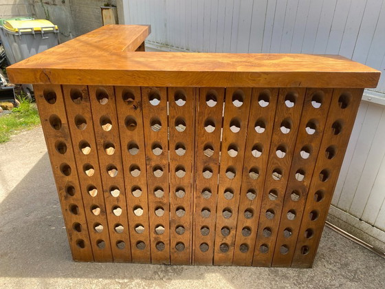 Image 1 of Barra esquinera en forma de L, de madera maciza de nogal, con mostrador/bar/zona de recepción de estilo profesional, circa 1950.