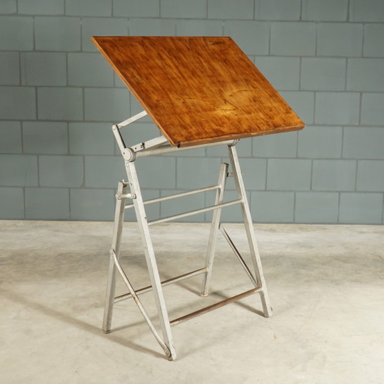 Image 1 of Table à dessin industrielle vintage / table d'architecte - 1950s