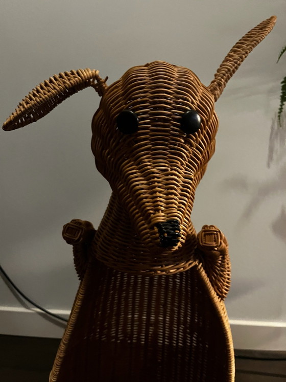 Canguro in rattan anni '70 – Oggetti decorativi (photo 5 of 5)