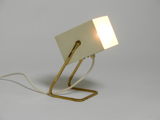Image 1 of Tolle Mid Century Modern Nachttischlampe aus Metall mit Messingsockel von Kaiser Leuchten