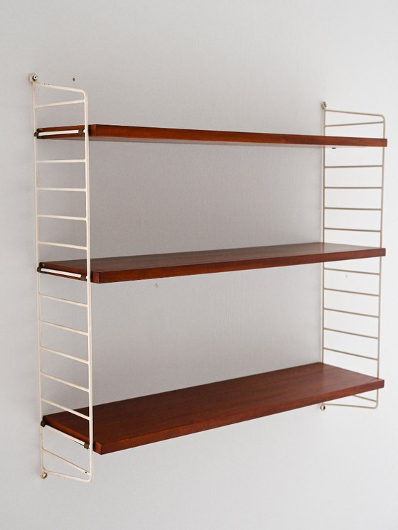 Image 1 of Scaffale a muro scandinavo Hylla del 1960 in mogano