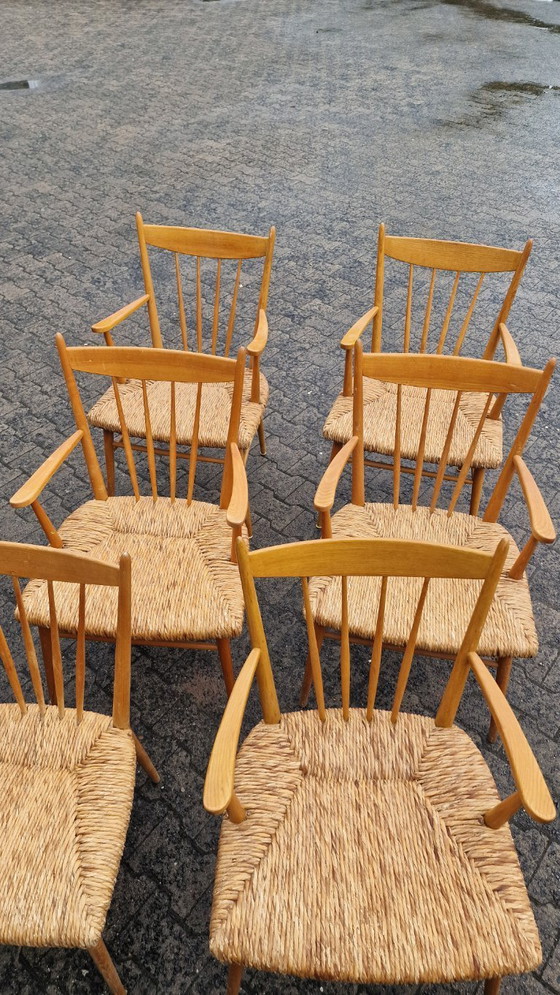 Image 1 of Juego de comedor de los años 50, madera de haya y caña – 6 sillas + banco, estilo Arno Lambrecht