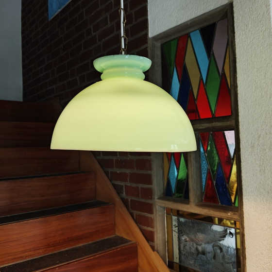 Image 1 of Vintage mintgroene hanglamp van opaalglas met dubbele glazen diffuser en messing ophanging.