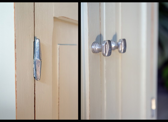 Image 1 of Buffet parisien gris argile, bois patiné, 1950