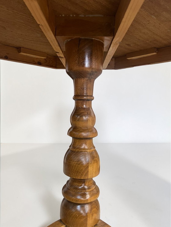 Image 1 of Antieke salontafel met inlegwerk, circa 1900, Biedermeier-stijl, walnootfineer, bijzettafel, vintage tafel