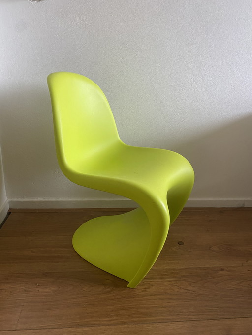 Vitra Panton Junior Stoel