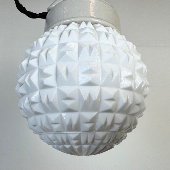 Image 1 of Vintage witte porseleinen hanglamp, jaren 70