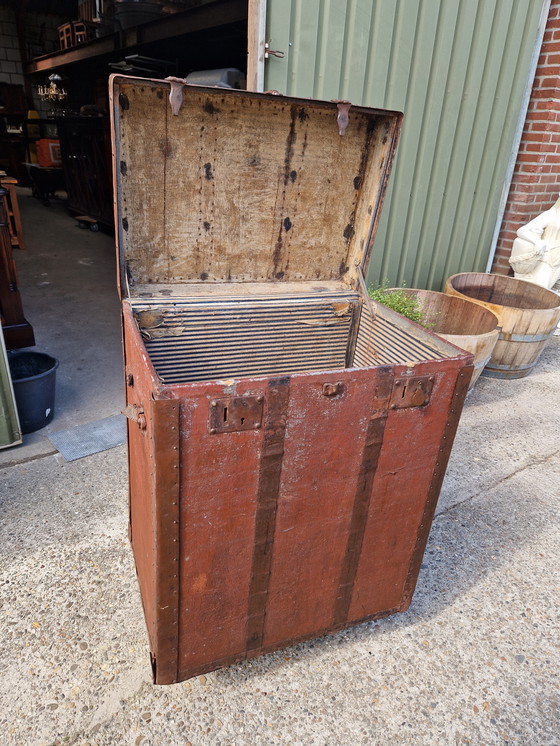 Image 1 of Cassa da cabina antica Bara da nave