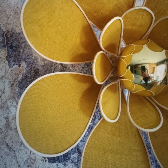 Image 1 of Flower wall lamp, Nénuphar model, 16 petals in rattan and linen (customizable shade)