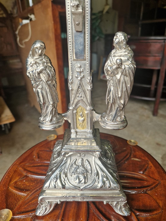 Image 1 of Beautiful metal crucifix 45x19