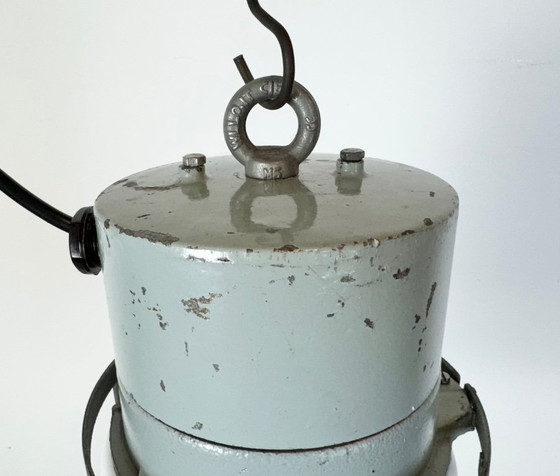 Image 1 of Lampada industriale a gabbia in alluminio con vetro opalino di Elektrosvit, anni '70