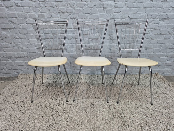 Set di 3 Sedie da Cucina Design Vintage di Brabantia, Formica Striata Bianca, Paesi Bassi, anni '60 (photo 2 of 6)