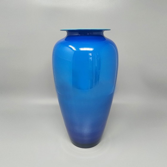 Image 1 of Jarrón artesanal de lujo azul de los años 60 en cristal de Murano por Ca Dei Vetrai. Fabricado en Italia