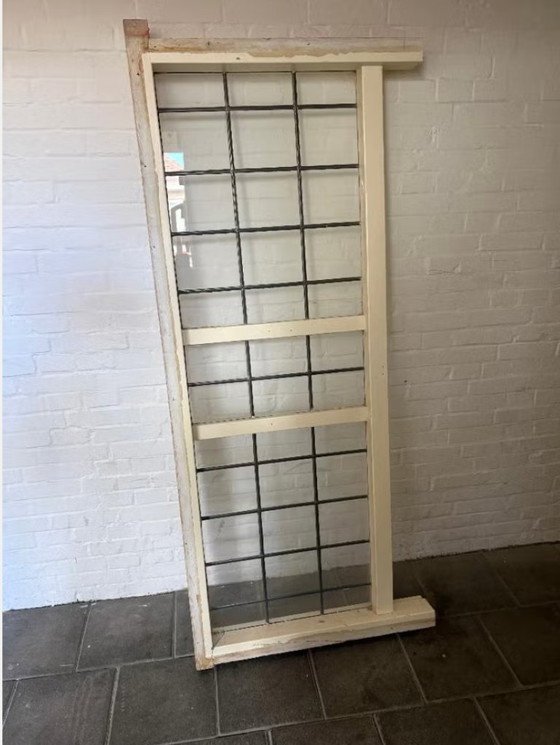 Image 1 of Puertas interiores dobles de madera con travesaño (pieza separada)