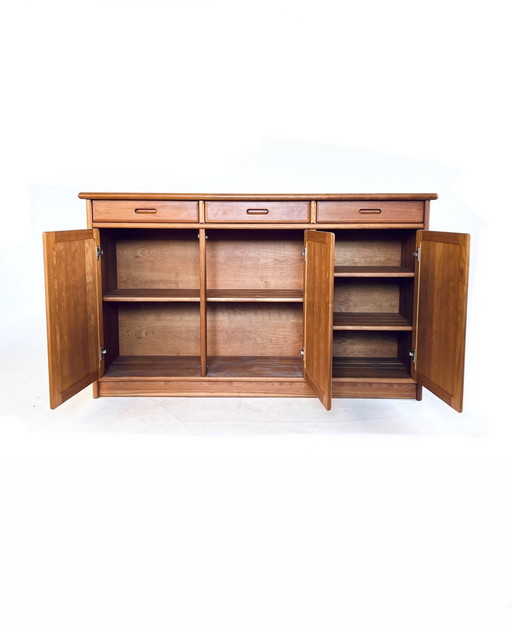 Vintage teak sideboard, Dyrlund '70s