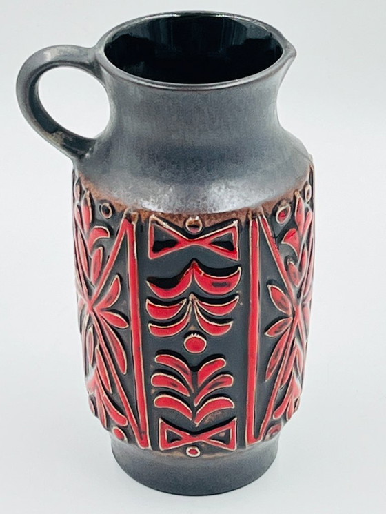 Image 1 of Vaso in ceramica a rilievo della Germania occidentale, rosso, anni '70