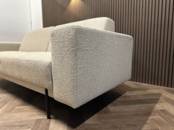 Sofá de muestra color beige en perfecto estado, 226x90 cm. – Sitdesign, Sofás de 2 plazas, Textile (photo 9 of 11)