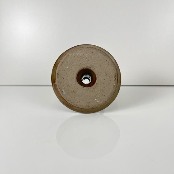 Image 1 of Handkandelaar van steengoed