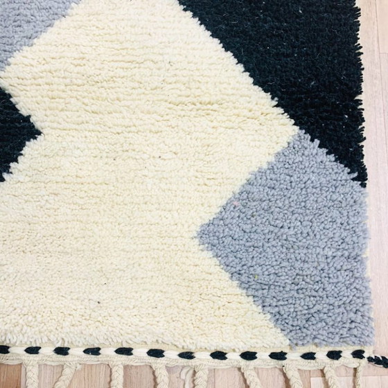 Image 1 of Alfombra bereber tradicional hecha a mano 250 cm x 150 cm
