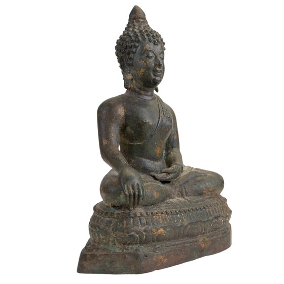 Statua antica di Buddha di Ayutthaya in Bhumisparsha Mudra – XVII/XVIII secolo – Bronzo di qualità museale (photo 2 of 9)