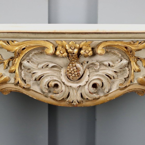Image 1 of Console table in carved, gilded and lacquered wood