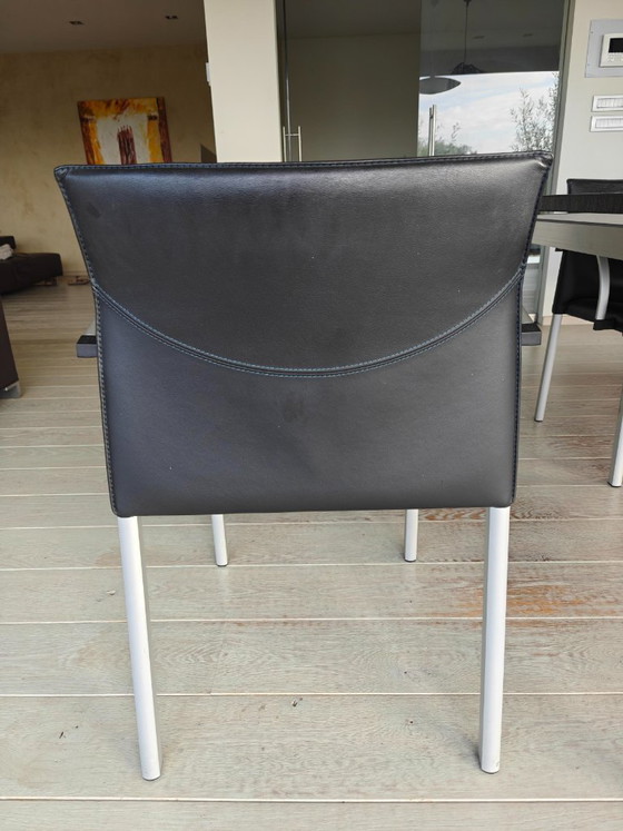 Granite table with Leolux leather chairs – Dining set (photo 3 of 5)