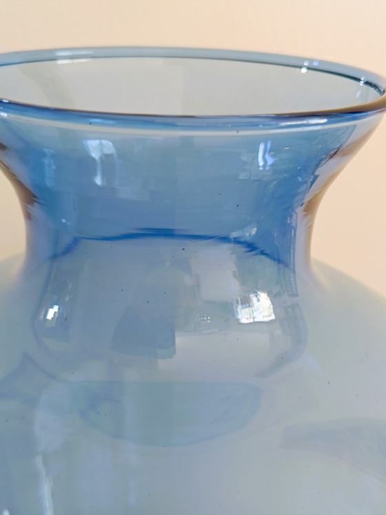 Image 1 of Grande vaso di vetro blu