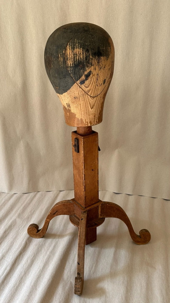 Antique 19th-century hat maker's stand – Antiek, Decorative Objects, Wood (photo 2 of 9)