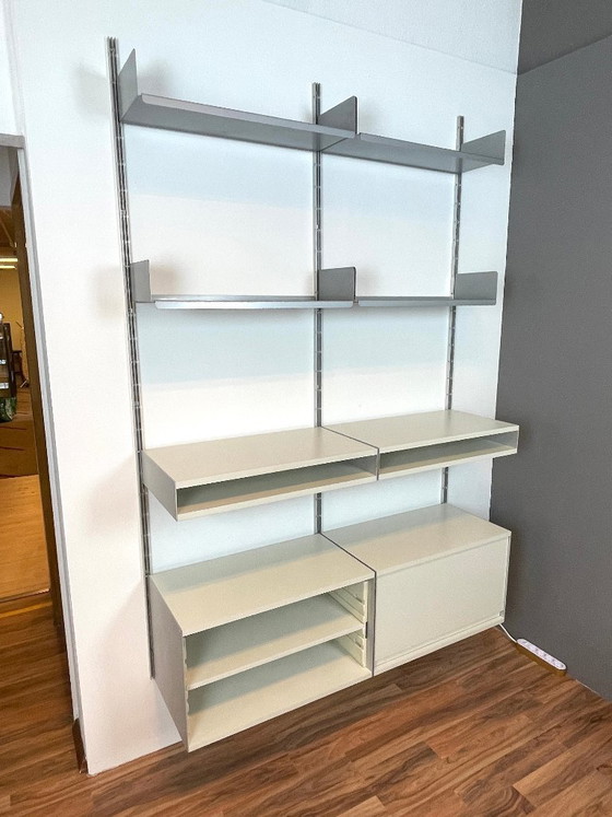 Image 1 of Conception du système d'étagères Vitsoe SDR 606 de Dieter Rams