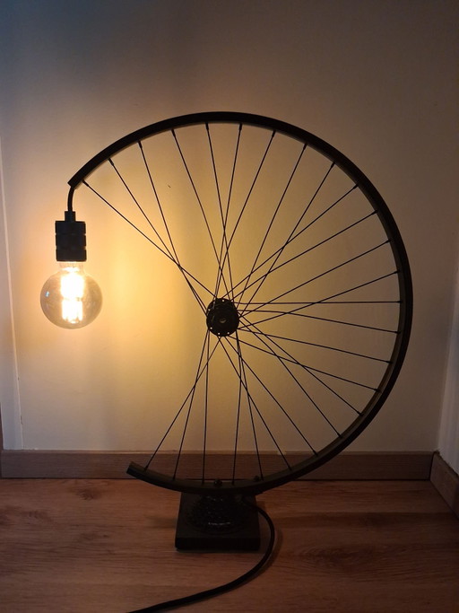 Lampada ruota di bicicletta