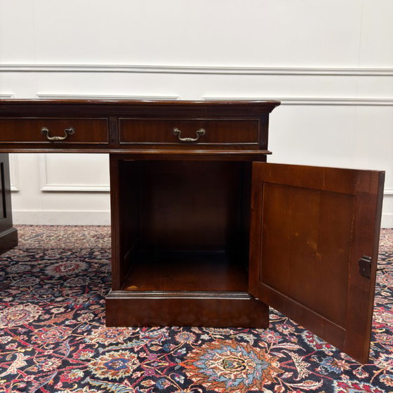 Scrivania da partner classica inglese molto grande – Scrivanie, Leather, Wood (photo 15 of 19)