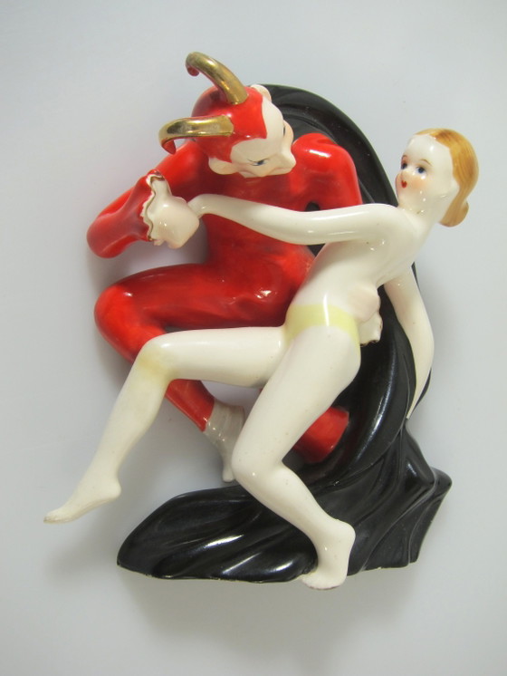 Image 1 of Sammlerstück: „Satyr und Nymphe“, Porzellan-Wandskulptur im Art-déco-Stil aus den 1930er Jahren.
