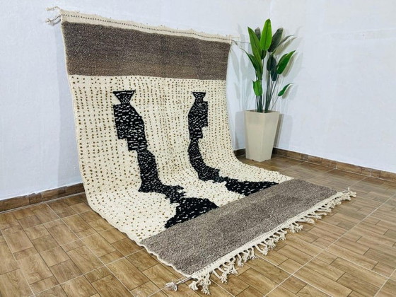 Image 1 of High-quality, traditional, handcrafted Beni Ouraine Berber rug, size 3/4 m