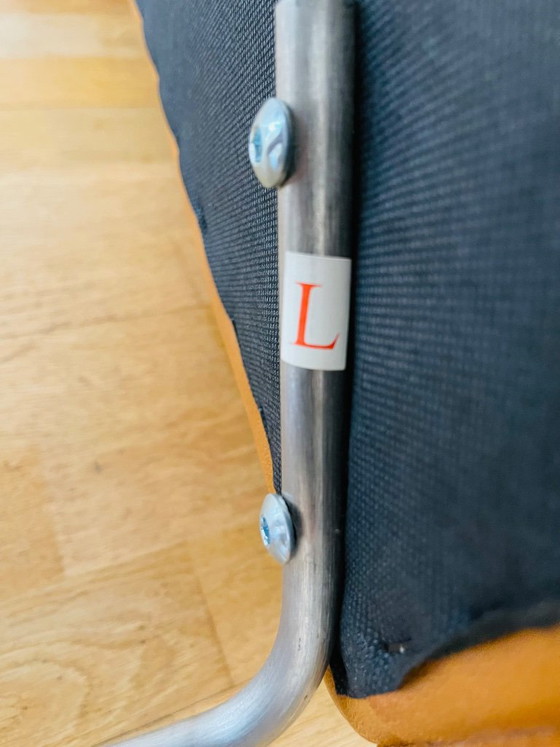 Deux Fauteuils Design Vintage Élégants – Leather (photo 9 of 10)