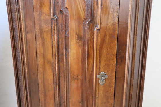 Image 1 of Pareja de esquineros antiguos, Italia Siglo XVII RESTAURADO