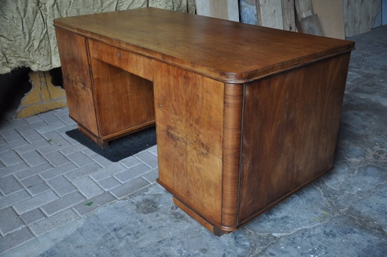 Stylish Vintage Desk – Wood (photo 5 of 5)