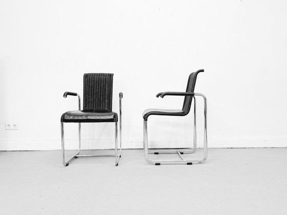 1/7 Tecta D20 B20 Cantilever Chair Black Leather – Chairs and lounge chairs, Plastic (photo 5 of 12)
