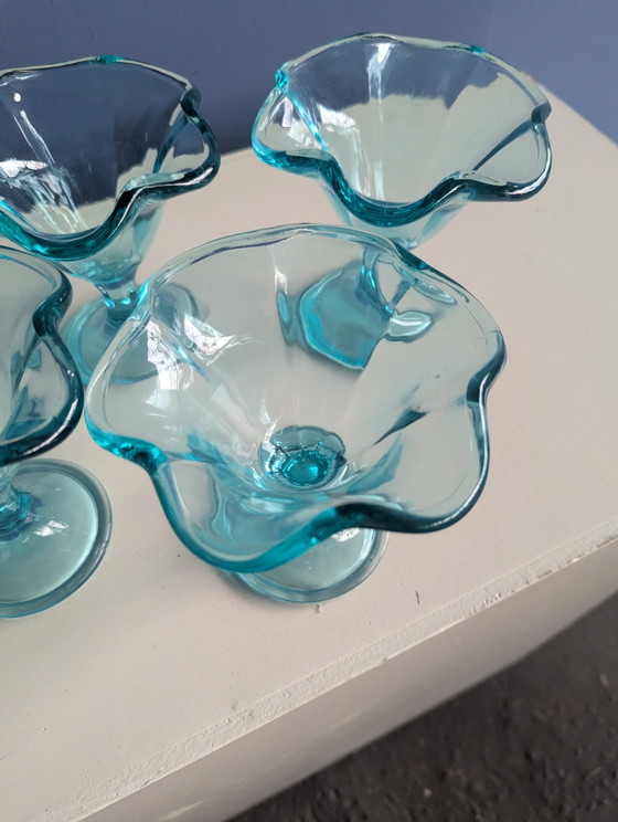Image 1 of 4x glass ice cream coupes